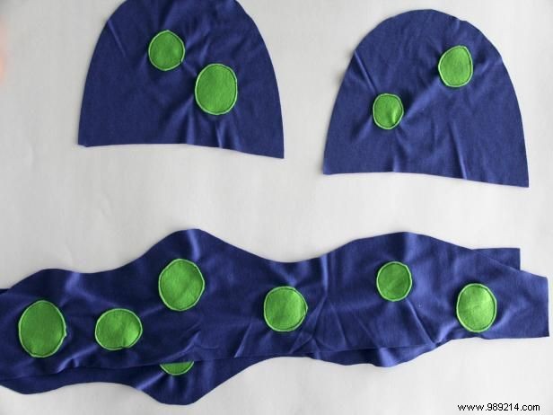 DIY Dinosaur Hat and Tail Costume: Easy Step-by-Step Guide for Kids  Halloween Fun