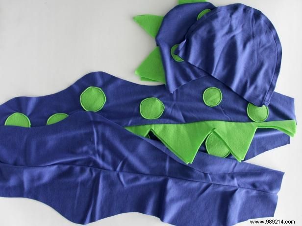 DIY Dinosaur Hat and Tail Costume: Easy Step-by-Step Guide for Kids  Halloween Fun