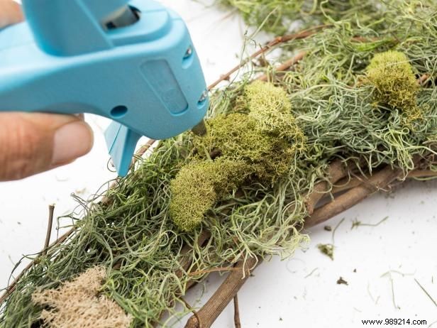 DIY Fall Moss Wreath: Easy Step-by-Step Guide from Expert Crafter Debbie Wolfe