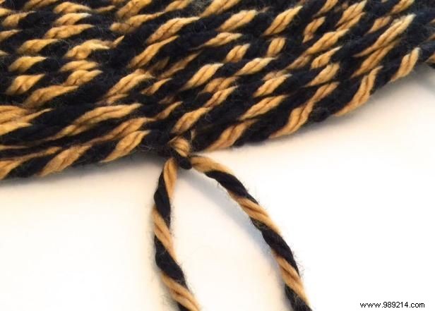 DIY Hula Hoop Floor Pouf Cover: Expert Weaving Tutorial by Jennifer Perkins