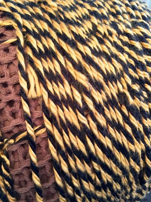 DIY Hula Hoop Floor Pouf Cover: Expert Weaving Tutorial by Jennifer Perkins