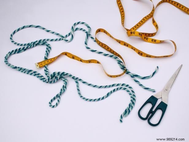 DIY Giant Bubble Wand and Ultra-Strong Bubble Solution: Easy Step-by-Step Guide