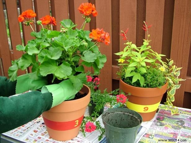 Build a Functional Garden Sundial: Easy DIY with Flower Pots and Family Fun