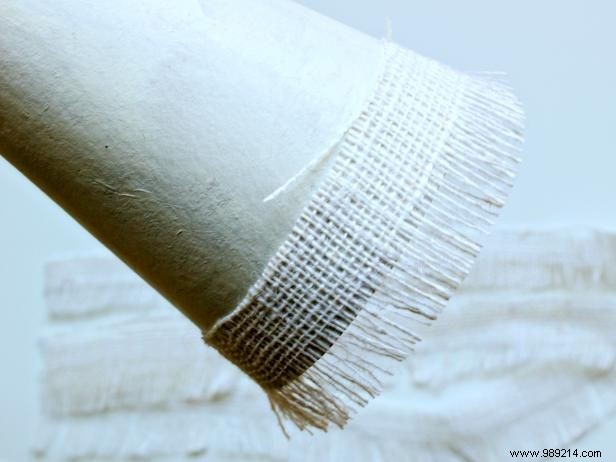 DIY Fringed Burlap Christmas Tree Centerpiece: Easy Step-by-Step Guide