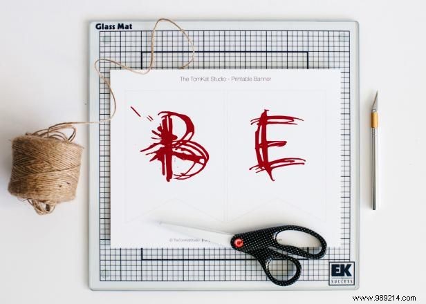 DIY Spooky  CAUTION  Halloween Banner: Quick Tutorial with Printable Template