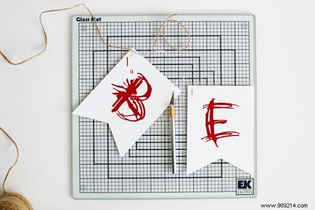 DIY Spooky  CAUTION  Halloween Banner: Quick Tutorial with Printable Template