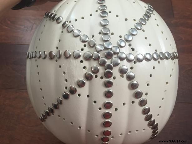 DIY Glam Thumbtack Pumpkins: Easy Step-by-Step Halloween Craft Guide
