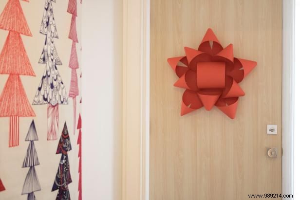 DIY Giant Oversized Bow: Easy Step-by-Step Guide by Emily Fazio