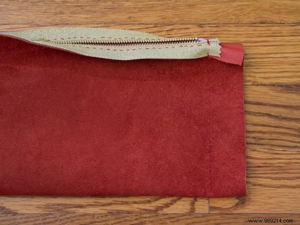 DIY Guide: Craft a Professional Handmade Leather Bag from Recycled Materials