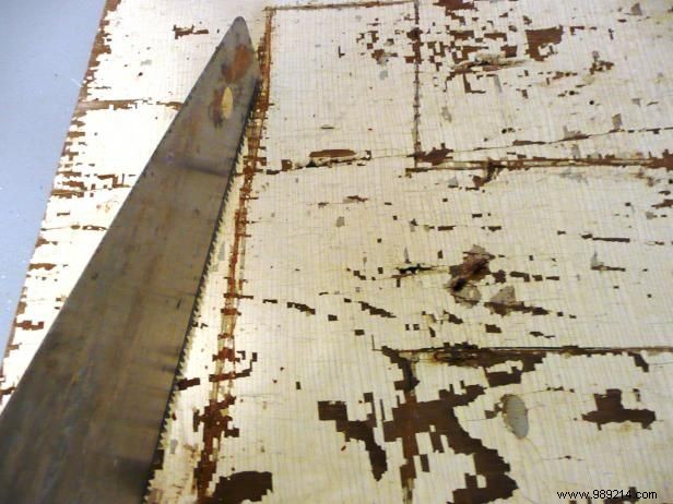 DIY Vintage Hand-Painted Wood Sign: Step-by-Step Guide from Salvage Expert