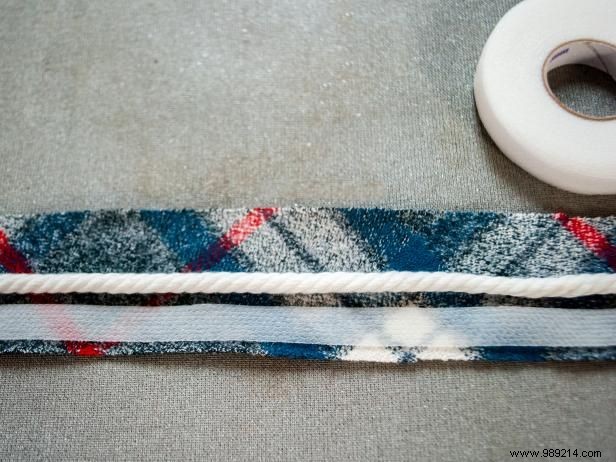 DIY No-Sew Piping Headboard Cover: Professional Step-by-Step Guide