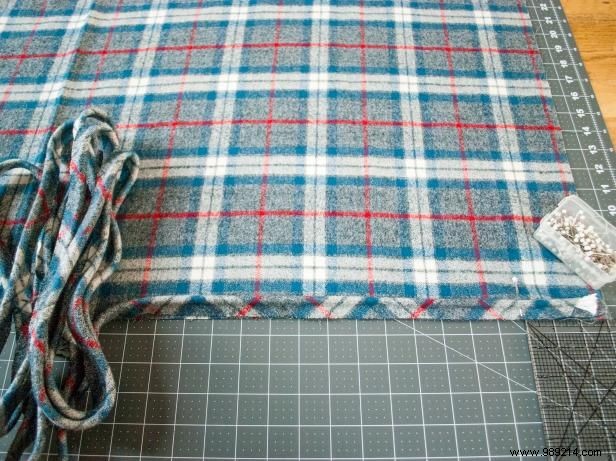 DIY No-Sew Piping Headboard Cover: Professional Step-by-Step Guide