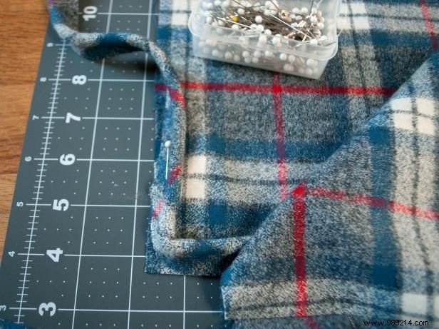 DIY No-Sew Piping Headboard Cover: Professional Step-by-Step Guide