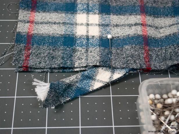 DIY No-Sew Piping Headboard Cover: Professional Step-by-Step Guide