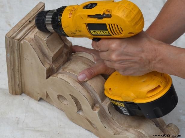 DIY Haunted Hotel Sign for Halloween: Spooky Vintage Tutorial by Joanne Palmisano