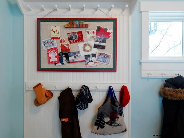 DIY Holiday Greeting Card Display: Upcycle a Thrifted Corkboard Like a Pro