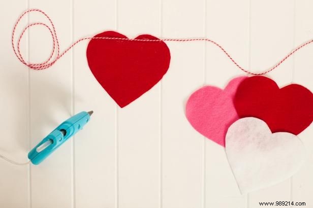 DIY Heart Garland: Easy Step-by-Step Tutorial with Free Printable Template