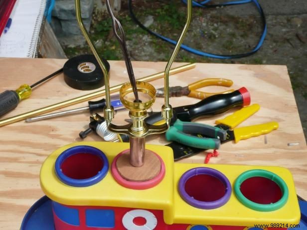 DIY Guide: Transform a Toy Tugboat into a Unique Lamp
