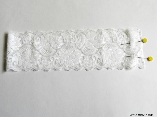How to Craft an Elegant Lace Wedding Garter: Simple DIY Guide