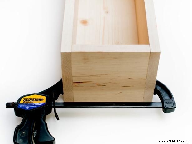 Build Your Own Kitchen Herb Planter Box: Simple DIY Guide