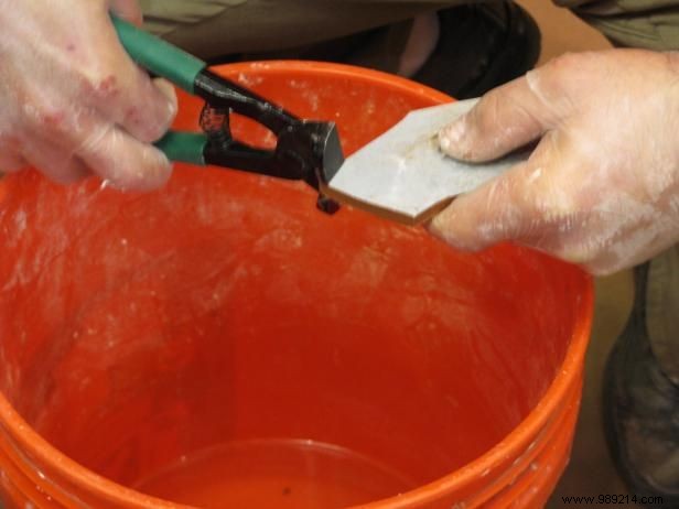 How to Craft a Stunning Mosaic Tile Table: Expert DIY Guide