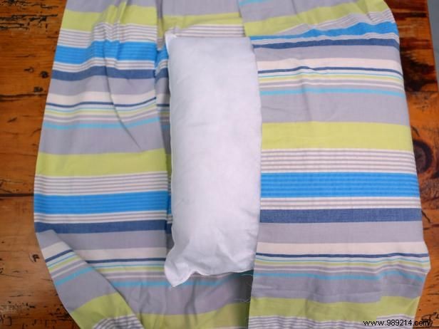 Easy No-Sew Knot Pillow: Step-by-Step DIY Tutorial for Custom Home Decor