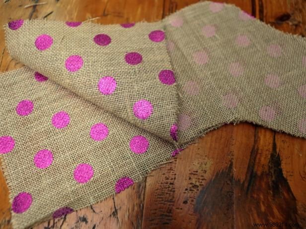 Easy No-Sew Burlap Christmas Stocking: Step-by-Step DIY Guide