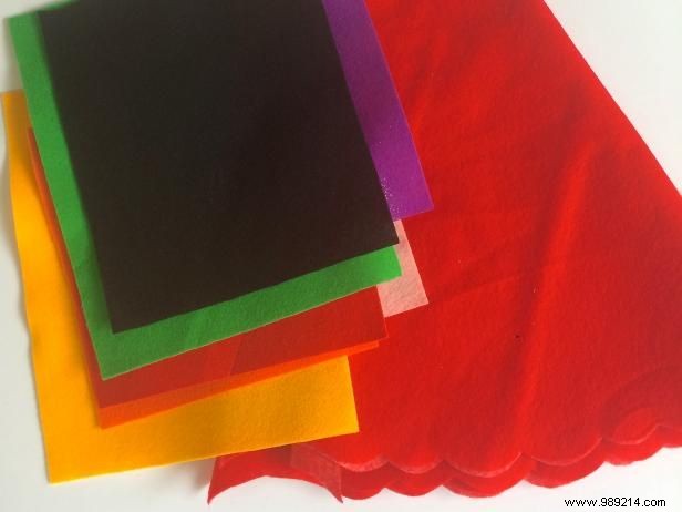 Create a Stunning No-Sew Vintage-Inspired Felt Christmas Tree Skirt: Easy DIY Guide