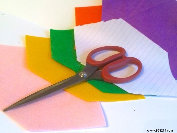 Create a Stunning No-Sew Vintage-Inspired Felt Christmas Tree Skirt: Easy DIY Guide