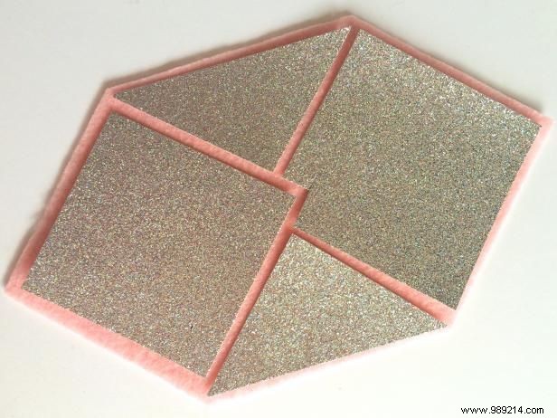 Create a Stunning No-Sew Vintage-Inspired Felt Christmas Tree Skirt: Easy DIY Guide