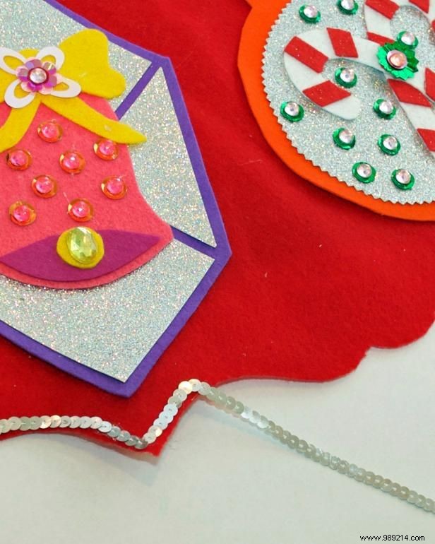 Create a Stunning No-Sew Vintage-Inspired Felt Christmas Tree Skirt: Easy DIY Guide