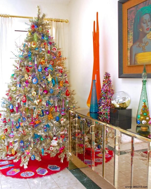 Create a Stunning No-Sew Vintage-Inspired Felt Christmas Tree Skirt: Easy DIY Guide