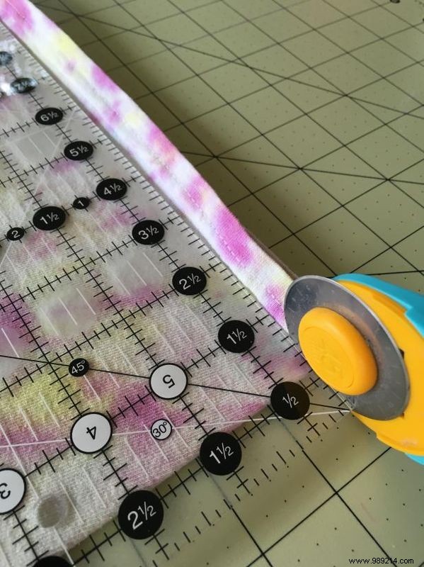 DIY Guide: Upcycle Old T-Shirts into Yarn for Custom Necklaces and Headbands