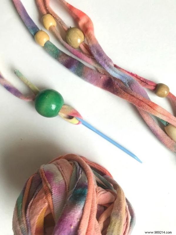 DIY Guide: Upcycle Old T-Shirts into Yarn for Custom Necklaces and Headbands