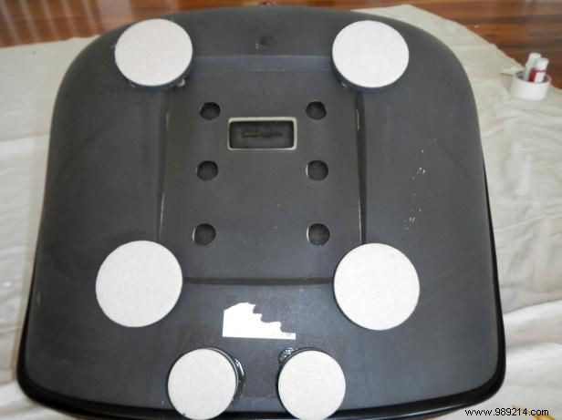 Transform an Old Office Chair into a Cozy Custom Pet Bed: Easy DIY Guide