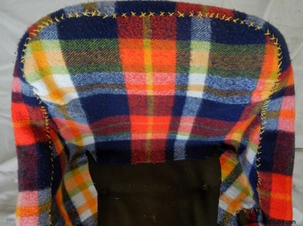 Transform an Old Office Chair into a Cozy Custom Pet Bed: Easy DIY Guide