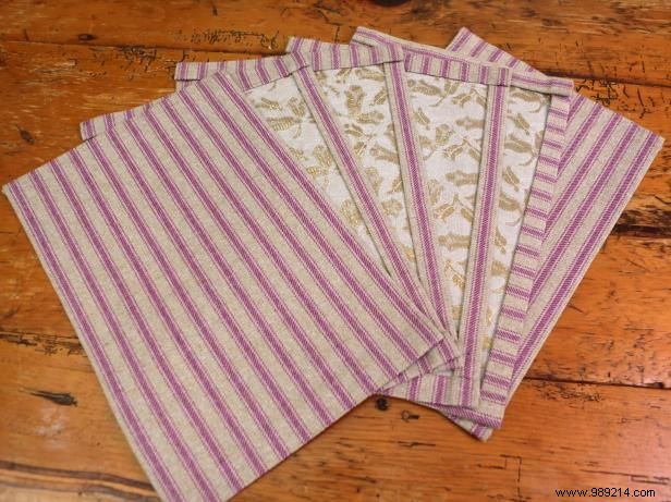 Easy No-Sew Guide: Craft Seamless Double-Sided Table Runners and Placemats