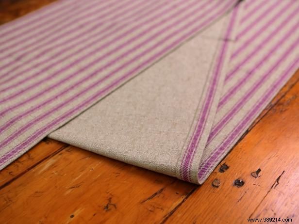 Easy No-Sew Guide: Craft Seamless Double-Sided Table Runners and Placemats