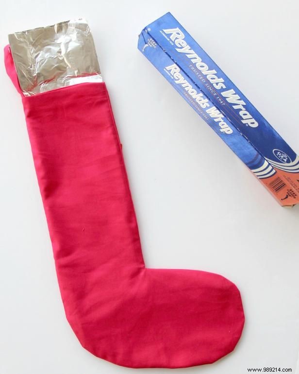 DIY Pom Pom Christmas Stocking: Easy Step-by-Step Tutorial from a Seasoned Crafter