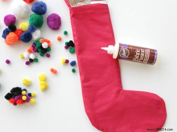 DIY Pom Pom Christmas Stocking: Easy Step-by-Step Tutorial from a Seasoned Crafter