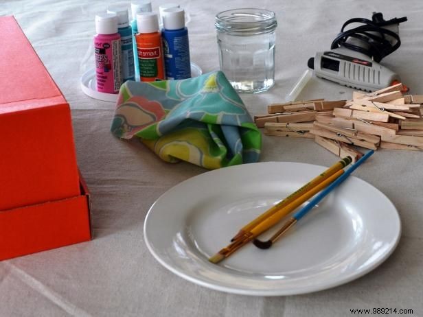 DIY Sunburst Photo Display and Message Board: Expert Step-by-Step Guide