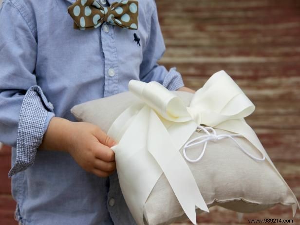 DIY Ring Bearer Pillow: Expert Step-by-Step Guide for Weddings