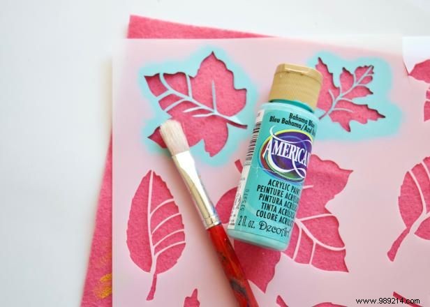 DIY Reusable Coffee Sleeve: Easy Tutorial with Felt and Flannel by Jennifer Perkins