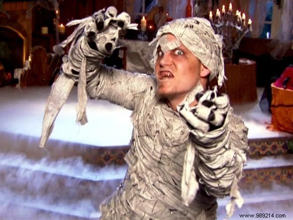 DIY Punk Mummy Costume: Expert Step-by-Step Halloween Tutorial