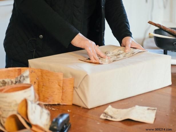 Craft a Stunning Rustic Birch Bark Gift Box and Bow: Expert DIY Guide