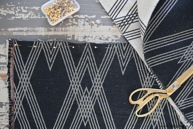 Expert DIY: Sew a Stylish Low-Stitched Lumbar Pillow – Step-by-Step Guide