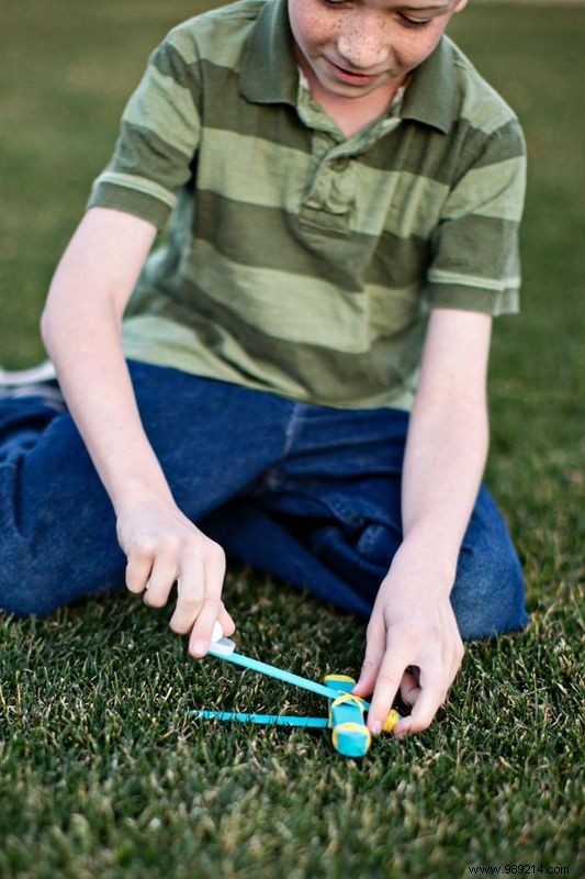 Build a Fun Marshmallow Catapult: Easy DIY Popsicle Stick Tutorial for Kids