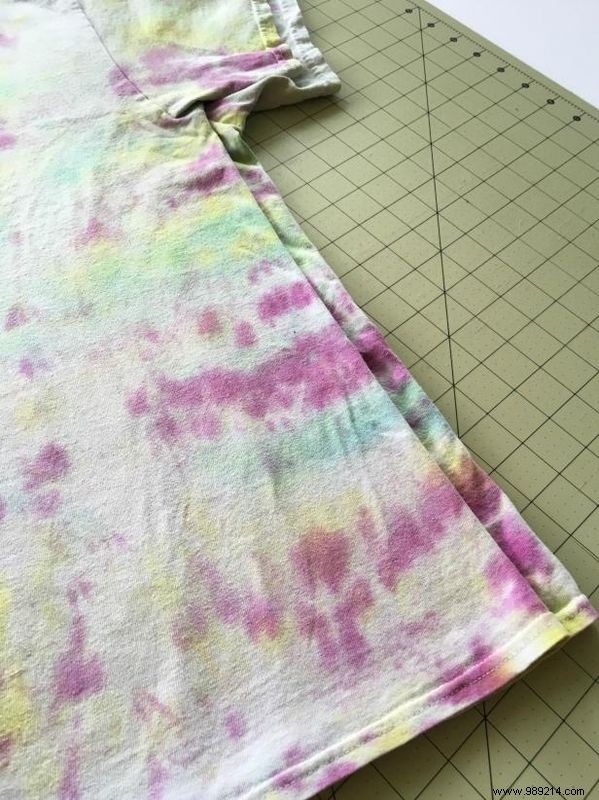 DIY Hanging T-Shirt Planter: Easy Upcycling Tutorial from an Experienced Crafter