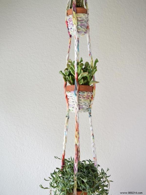 DIY Hanging T-Shirt Planter: Easy Upcycling Tutorial from an Experienced Crafter