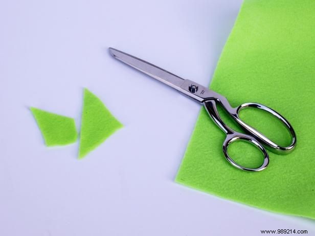 DIY Guide: Craft an Adorable Sushi Costume for Your Dog in 11 Easy Steps